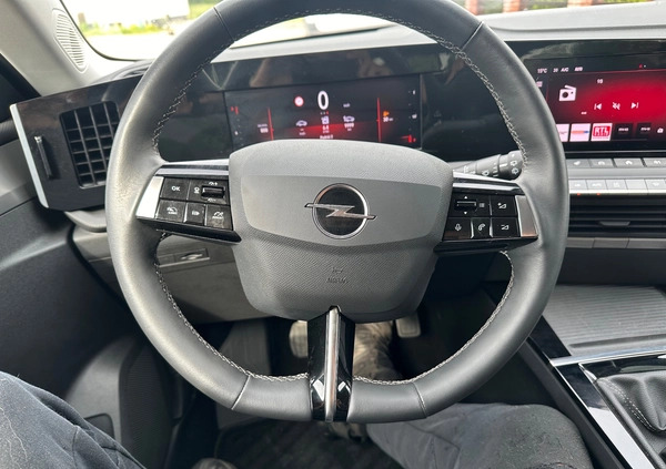 Opel Astra cena 75500 przebieg: 11000, rok produkcji 2022 z Debrzno małe 172